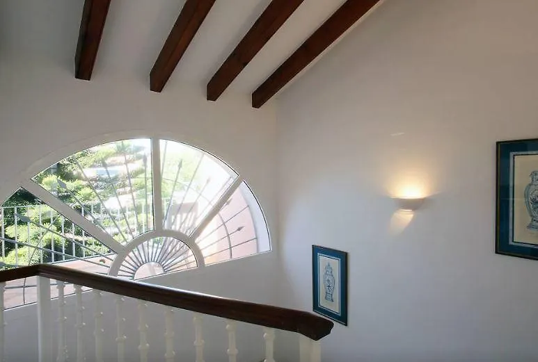 بيت للعطل فيلا Casa El Capricho ماربيا